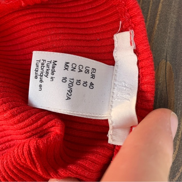 Red Maxi Bodycon Dress - Picture 3 of 4